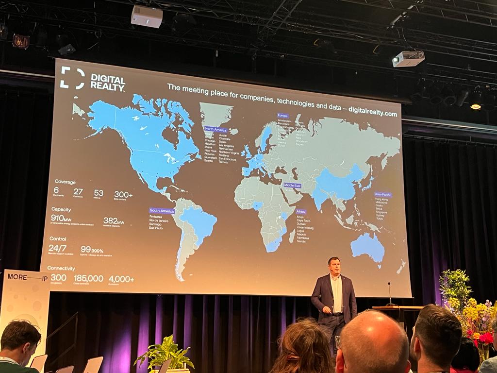 digitalrealtyNL's tweet image. Andreas Polyrakis takes the stage at #moreip2023 to talk about the future of distributed #workloads