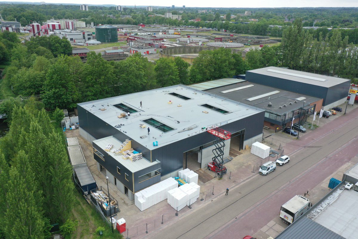 EeftinkRensing's tweet photo. Ook in Apeldoorn vordert de nieuwbouw van een dubbele bedrijfshal met kantoor. 👍💪 https://t.co/zF2xVcLpf0