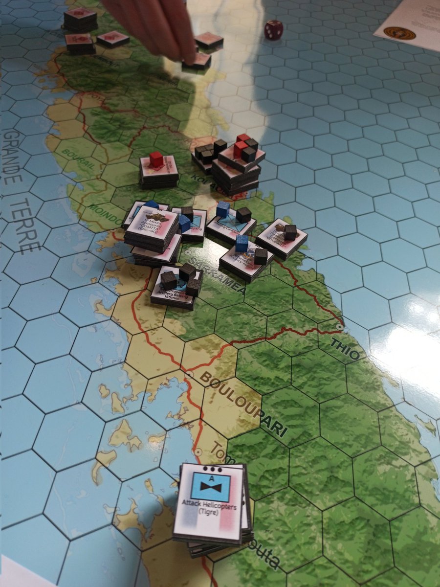 Today at King's Wargaming week, I was able to organise a run of my game 'Tropical Falklands: our Last Flight for Nouméa'

A lot of you asked for pictures, here they are!