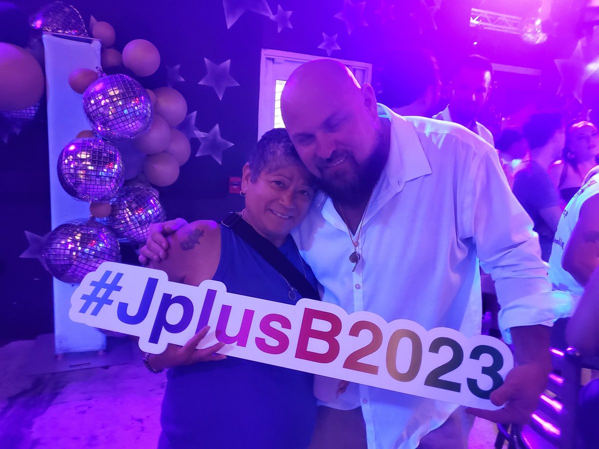 SnoBizPCB's tweet photo. #JplusB2023
#SideBar 
#KeyWest
#Aqua https://t.co/hJUgw8iwzc