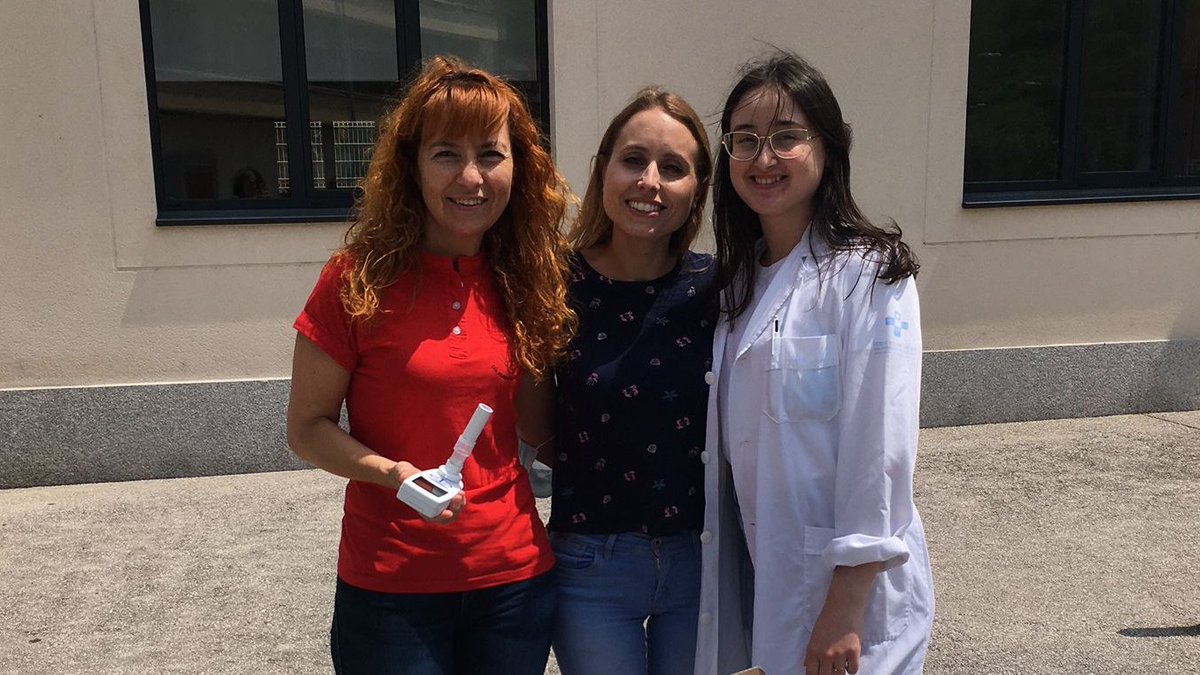 astursalud's tweet photo. 🏥Los profesionales de los centros de salud de Mieres, Moreda, Cabañaquinta y Turón se vuelcan con el #DiaMundialSinTabaco 🔝🔝🔝
🥼🗣️Han dispuesto mesas informativos para concienciar a la población de llevar una vida sin humo🚭 #AreaVII
#AtenciónPrimaria #CuidaDeTi https://t.co/wlWzLa32XS