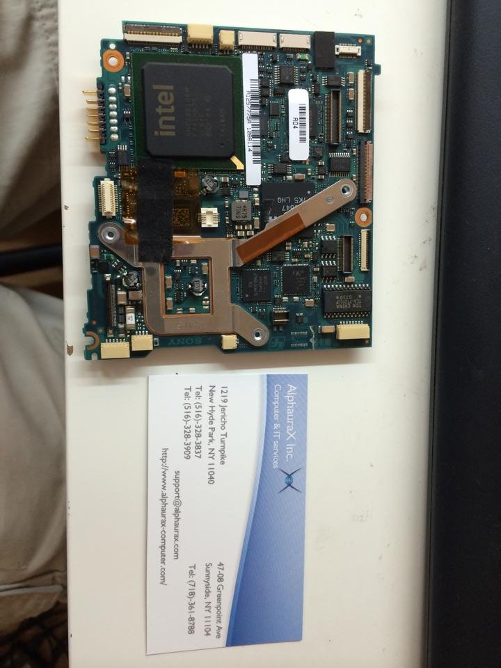 AlphaxTechX's tweet image. Smallest laptop motherboard designed by Sony.