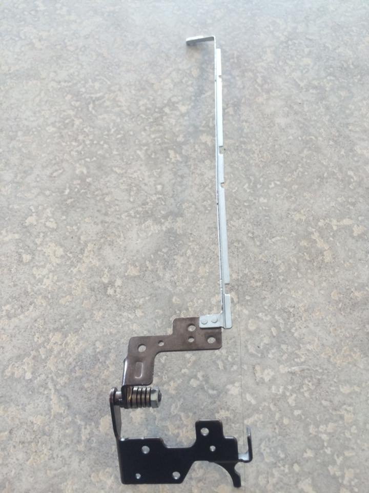 AlphaxTechX's tweet image. Laptop hinge repair. Before and after.