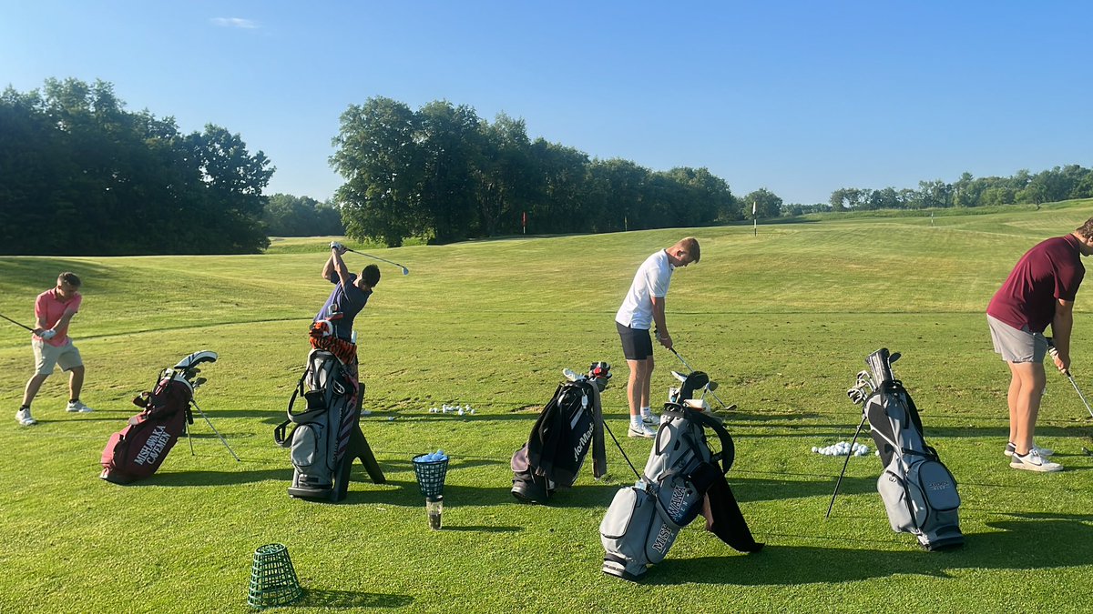MHSBoysGolf tweet media