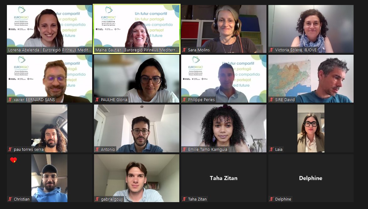 👏🏽Avui les agències <a href="/joventutcat/">Joventut</a> <a href="/ibjove/">IBJOVE</a> i <a href="/Occitanie/">Région Occitanie</a> #jeunesse comparteixen amb els membres <a href="/aej_epm/">AEJ EPM</a> i expliquen situació i polítiques de #joventut a cada territori de l'#euroregio, en clau transversal. 💪🏽Construïm juntes el nostre #FuturResilient!