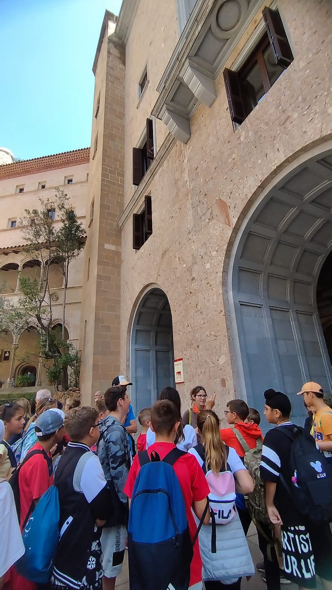 LaSalleTforta's tweet image. ⛰ El passat divendres, els alumnes de 6è van anar a les muntanyes de Montserrat i a les coves de Collbató. 🌳 Una experiència intensa i ben bonica. 🌈  

torreforta.lasalle.cat/6e-a-les-coves…

#Collbato #coves #CovesdeCollbato #Montserrat #excursio #muntanyes  #Torreforta #Tarragona