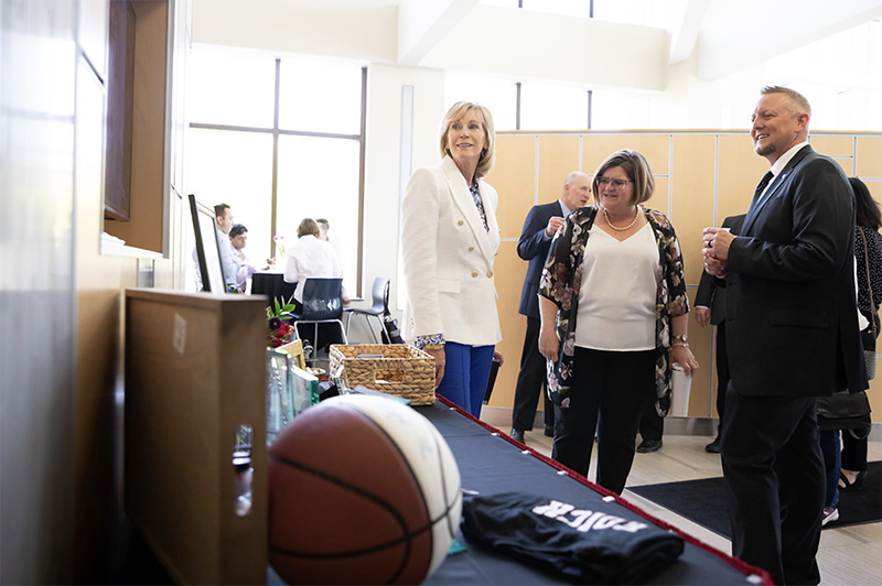UNOCEHHS's tweet photo. 🎈 A big thank you to all the people who helped us celebrate Dean Edick's 14 years leading CEHHS at her recent reception! https://t.co/hhi6e3DtyS