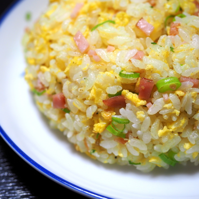 ＜たぬき食堂＞ 「チャーハン」と「揚げとこんにゃくと野菜の炒め煮」たぬき食堂おうちごはん家庭料理朝食昼食夕食ランチ朝ごはん昼ごはん晩ごはん夜ごはんチャーハン揚げこんにゃく野菜炒め煮＜