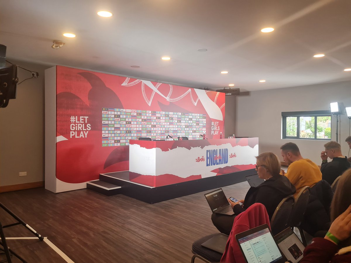 I'm in Sutton Coldfield for <a href="/OnHerSide1/">On Her Side</a> to cover today's #Lionesses squad announcement as Sarina Wiegman announces will be on the plane to #WWC23!