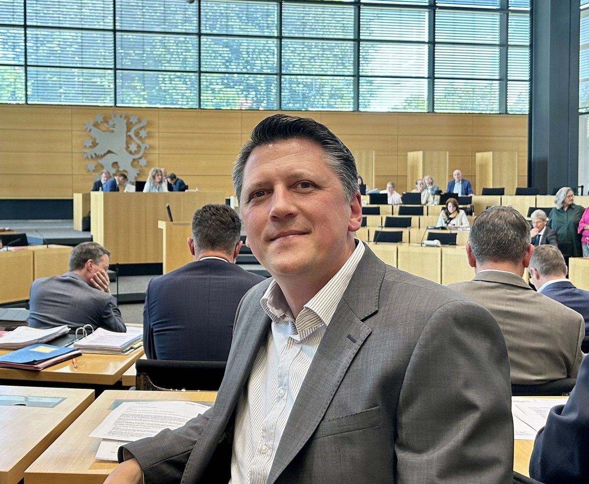 Die 110. Sitzung des <a href="/ThuerLandtag/">Thüringer Landtag</a> ist gestartet! Themen sind unter anderem die Heizungsverbote der Bundesregierung, Einschnitte des Bildungsministeriums beim Sozialkundeunterricht, Pflegeunterstützung und kriminelle Klimaproteste.