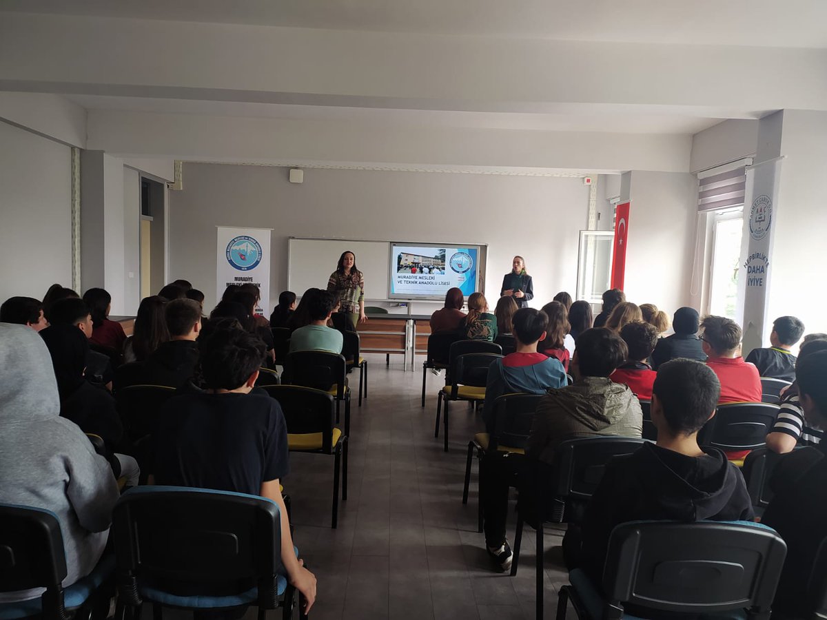 Muradiye Mesleki ve Teknik Anadolu Lisesi ekibi okul tanıtım çalışmaları için misafirimizdi, teşekkür ederiz.. <a href="/GurhanCokgezer/">Gürhan Çokgezer</a> <a href="/kahraman47_s/">Kahraman Şık</a> <a href="/Muradiyemtal/">Muradiye Turizm Mesleki ve Teknik Anadolu Lisesi</a> <a href="/Osmangazi_MEM/">Osmangazi İlçe Milli Eğitim Müdürlüğü</a>