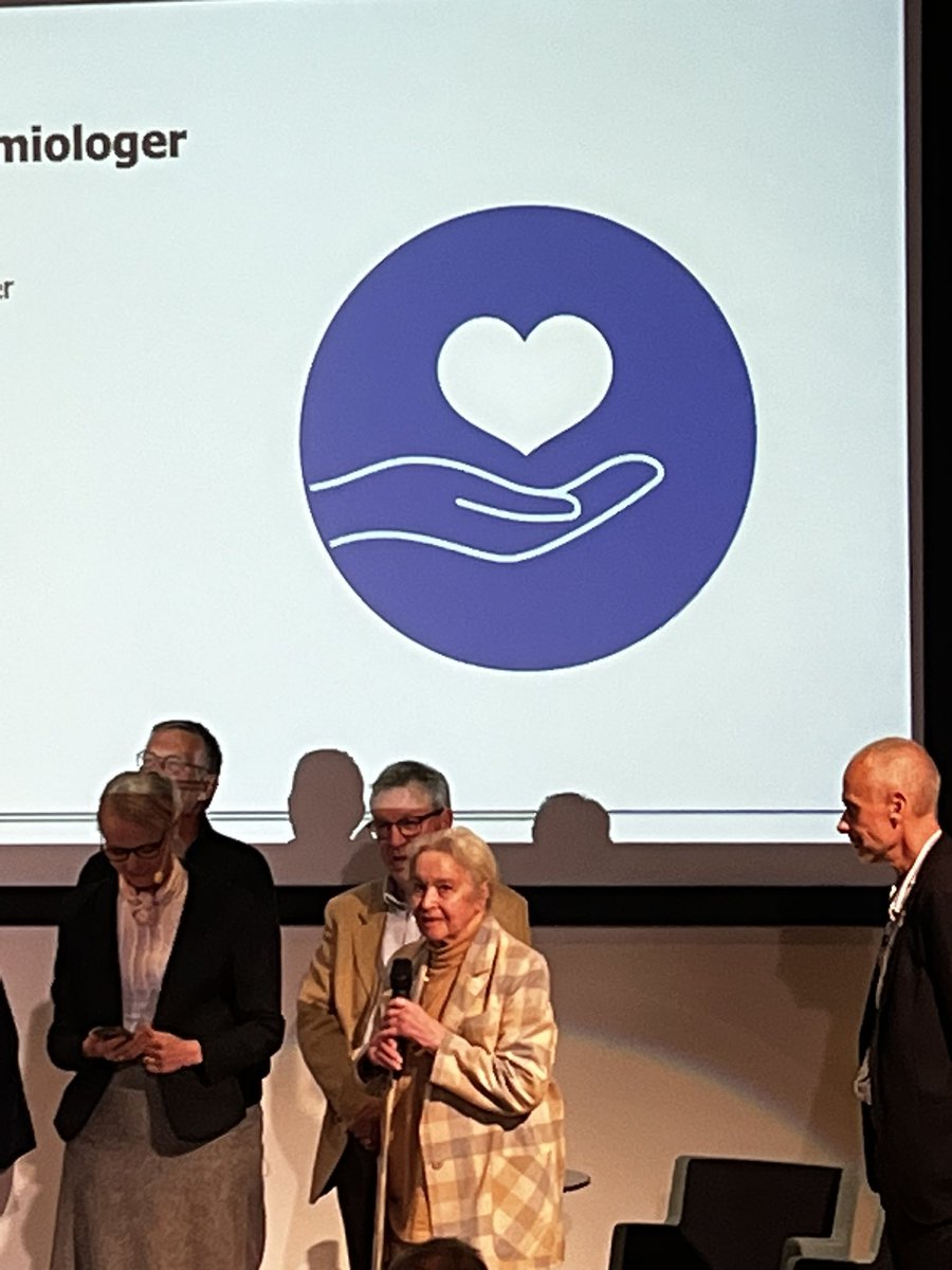 Emma Löf tweet media