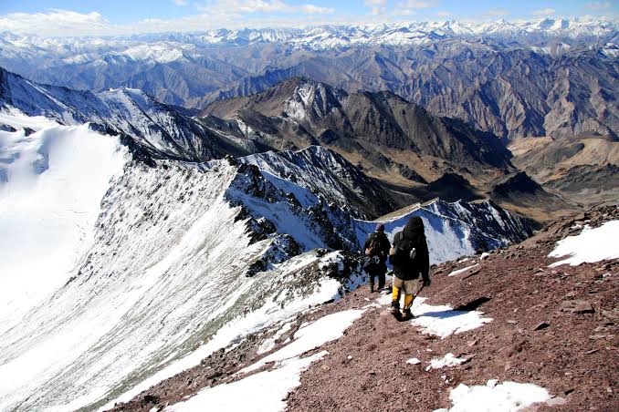 trailaider's tweet photo. Stok Kangri Trek

Highest Altitude: 20,180 ft.
Difficulty: Difficult | Level  4
Duration: 9 Days
Base Town: Leh (Ladakh)
#HP #HimachalPradesh #Stokkangri #trek #trekking #trekkers #leh #Ladakh #trailaider https://t.co/GcCFaNFMJd