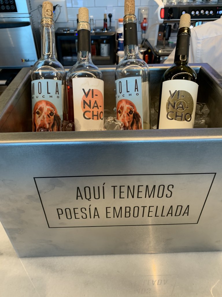 ASeub12's tweet photo. ¡Hemos abierto la vermutería en la Terminal B de Palma de Mallorca! Sabores únicos de una auténtica casa de comidas. Una experiencia inolvidable antes de subir al avión. ¡Te esperamos en @Areas_ES! https://t.co/rhrZ7GOEuy