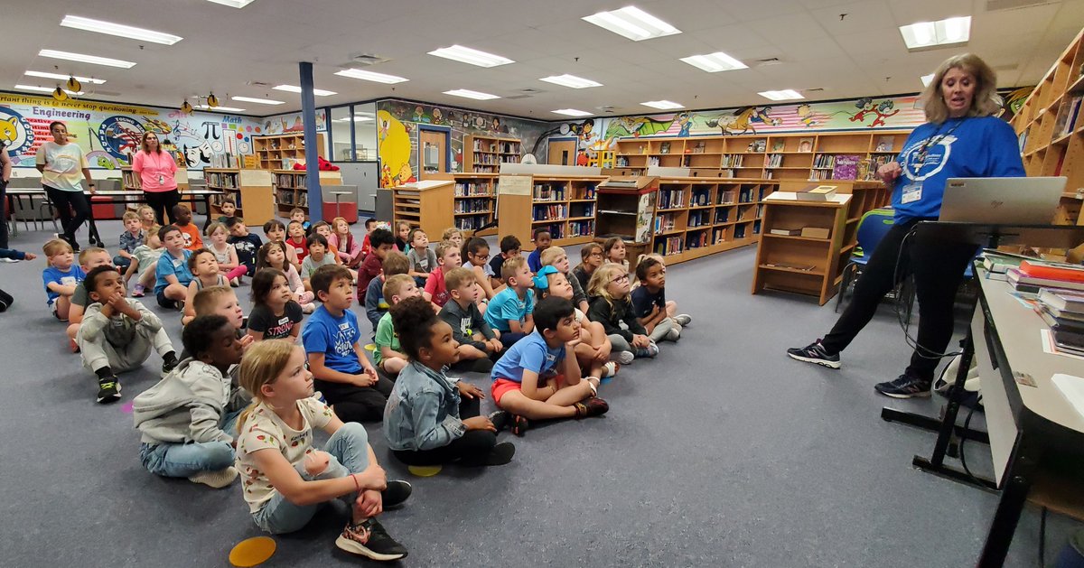 MVESroars_lib's tweet photo. Thank you @PrinceWMLibrary for your summer reading and events presentation. @mvesroars https://t.co/N8OjUOoBL8