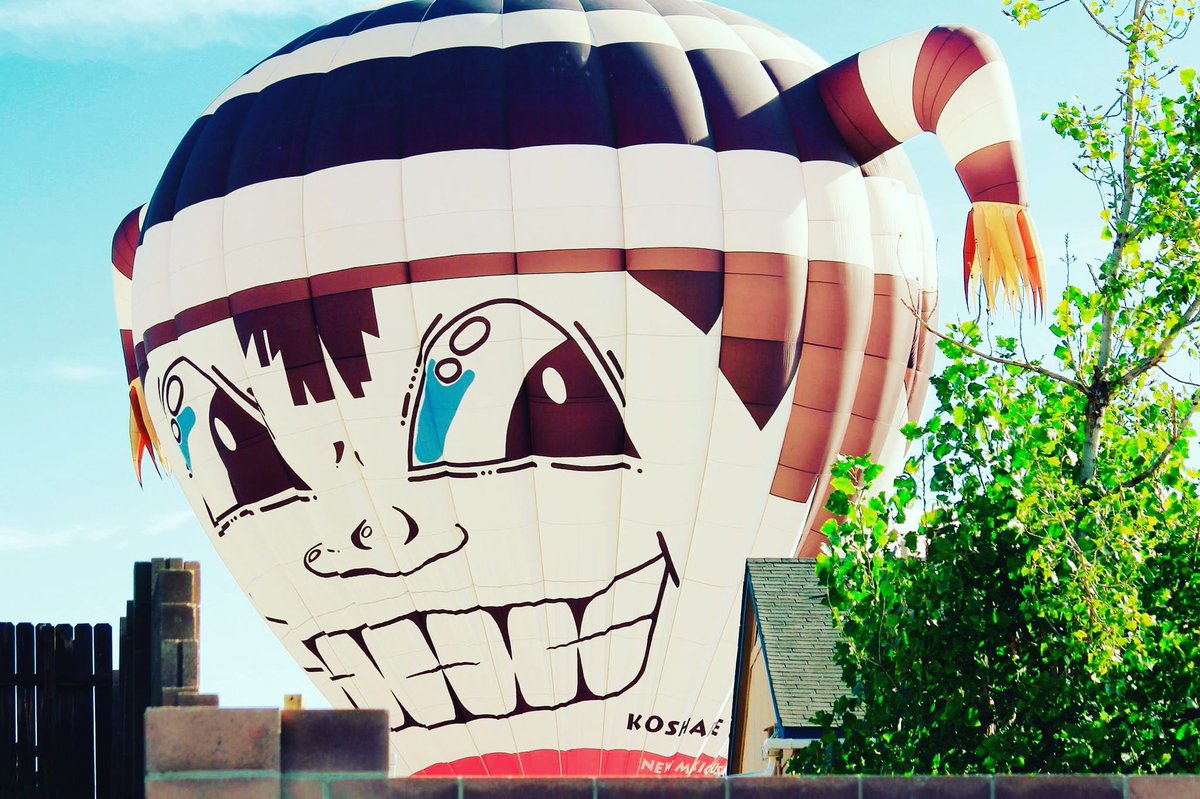 WyckedWyre's tweet image. When #KoshareGallup Comes To Visit
#Trickster #HotAir
#LandOfEnchantment
#BeautifulNewMexico