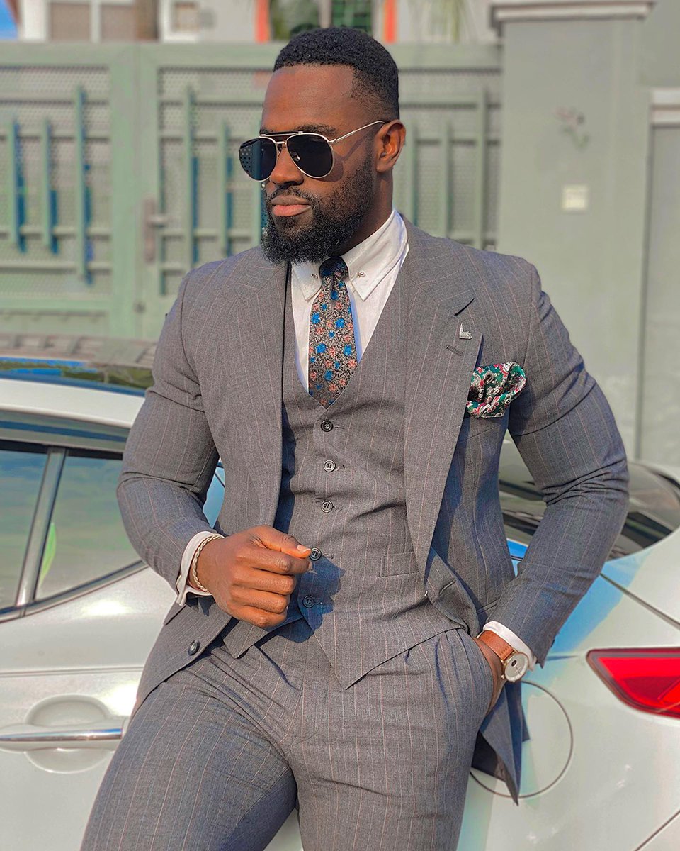 Elegancia y poder

#FreeRol #SexRol