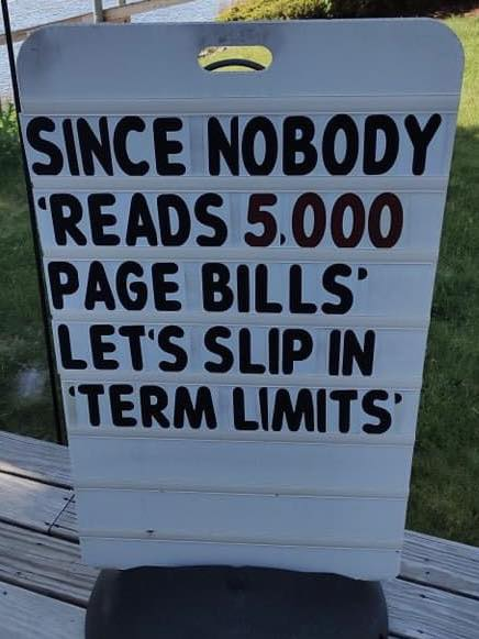 lorelei2663's tweet photo. #StopOmnibus
#StopBlackBudget
#SetTermLimits
#StopHurtingAmericans https://t.co/8ITOWev7Et