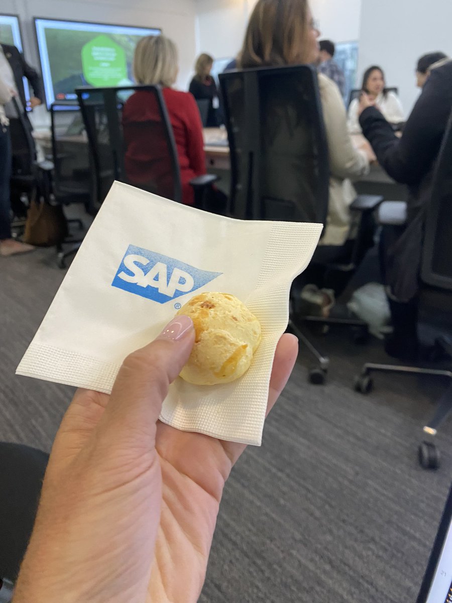 Heather Knox tweet media