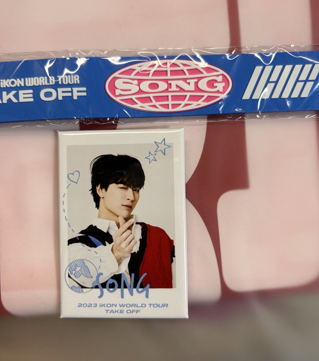 park__0314's tweet photo. iKON グッズ　交換

譲　ユニョン
求　ジナン

郵送での交換お願いします。 https://t.co/90losB1YFl