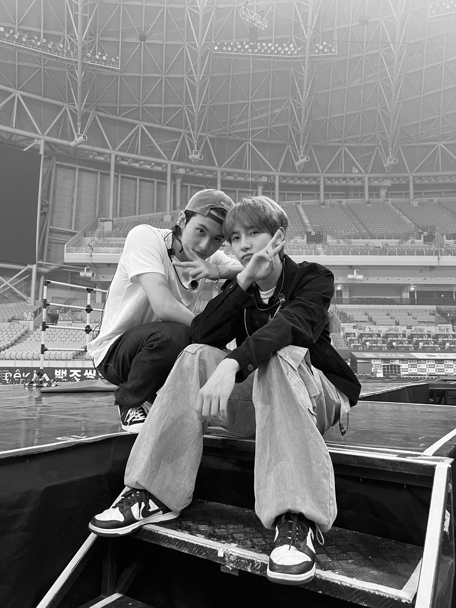 NCTsmtown_DREAM's tweet image. 시즈니 내일 봐요 💚
너의 꿈 안에

#NCTDREAM #JISUNG 
#THEDREAMSHOW2
#THEDREAMSHOW2_In_YOUR_DREAM
#NCTDREAM_THEDREAMSHOW2