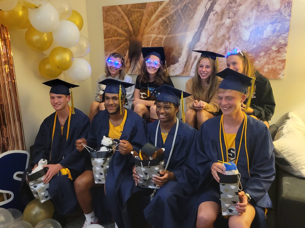 Brown_SHS's tweet photo. One year ago we celebrated graduation in the hotel for these state track athletes. I know that this was memorable for us coaches, hopefully it was a great experience for our student-athletes as well! #TraditionNeverGraduates @SalineSpeed https://t.co/AzgDGWvLXr