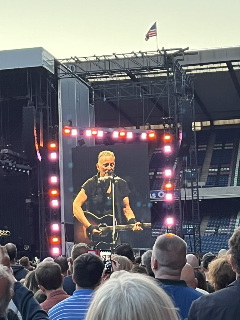 When the Boss is still working at 73 🤘@BTMurrayfield big respect to Bruce Springsteen and the E street band