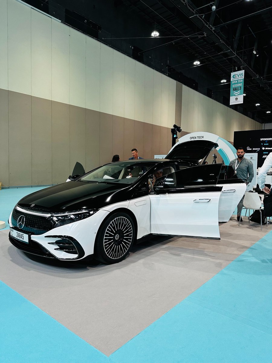 Blacklane Middle East tweet media