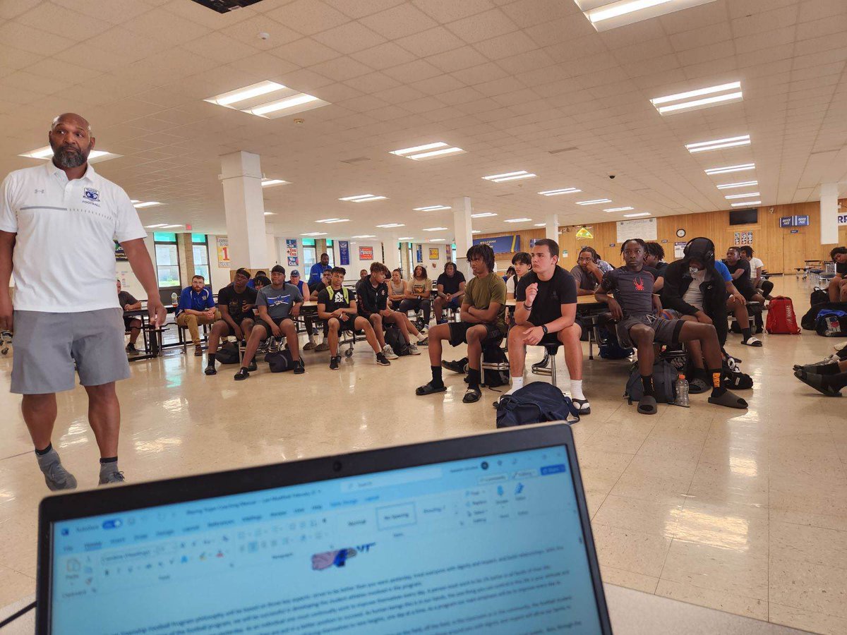 Darryl Carr tweet media