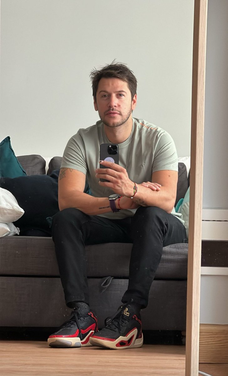 CentralBerSousa's tweet photo. o bom dia tá liberado 🥵 https://t.co/xnfLwfI8ri