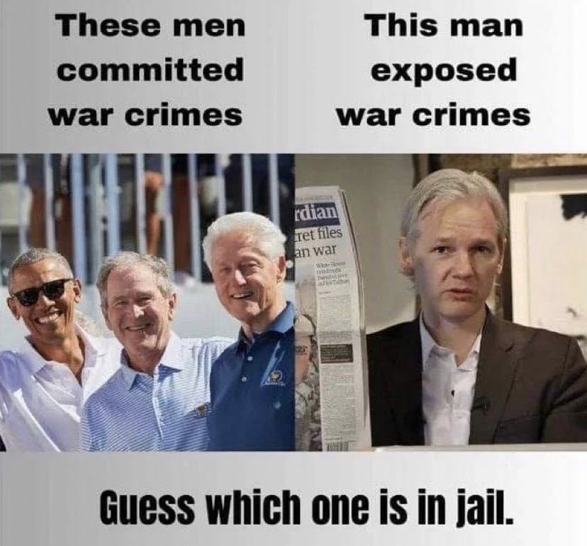 Free Julian Assange

Arrest Obama,  Bush, and the Clintons