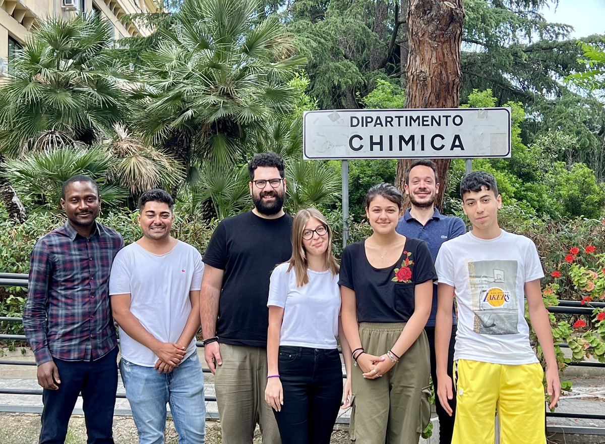 Grattieri Lab (@grattierilab) on Twitter photo It was great to have the students of the IISS Elena di Savoia (Bari) visiting the lab during the past two weeks to learn about microbial electrochemistry and biosensors! <a href="/ConilSud/">Fondazione CON IL SUD</a> <a href="/unibait/">Uniba.it Aldo Moro</a> #bioelectrochemistry It was great to have the students of the IISS Elena di Savoia (Bari) visiting the lab during the past two weeks to learn about microbial electrochemistry and biosensors! <a href="/ConilSud/">Fondazione CON IL SUD</a> <a href="/unibait/">Uniba.it Aldo Moro</a> #bioelectrochemistry