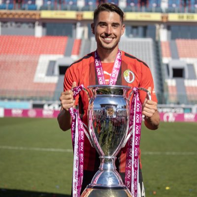 AndresTula's tweet photo. Rodrigo Callegari (@rodricallegari) - Malta🇲🇹

Defensor de 25 años surgido de San Telmo. Conquistó la Liga Premier con el Hamrun Spartans (@fc_Hamrun), club al que llegó para esta temporada. https://t.co/sXYKQE1KLC