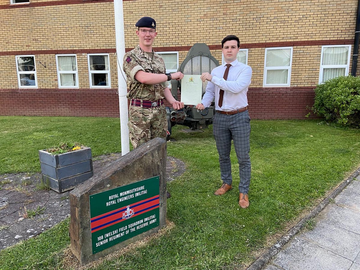 Royal Monmouthshire Royal Engineers recently attested Spr Wilkinson. Having left the Regular Army at the start of the year, he has since decided to join the Army Reserve whilst working his daytime job as a service advisor for Toyata.