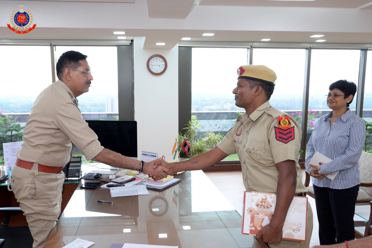 Delhi Police tweet media