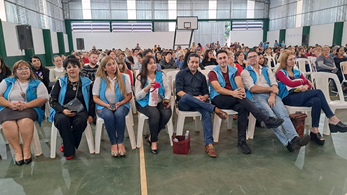 udpm_misiones's tweet photo. En las instalaciones del Colegio Amadeo Bonpland de Oberá, se desarrolló la jornada de Capacitación en Sindicalismo Política y Pedagogía (módulos 2 y 3) destinada a Delegados Escolares y Departamentales de Oberá.
Contó con la presencia del Sec. Gral. de UDPM @grillo141 https://t.co/aG4wBVnGjH