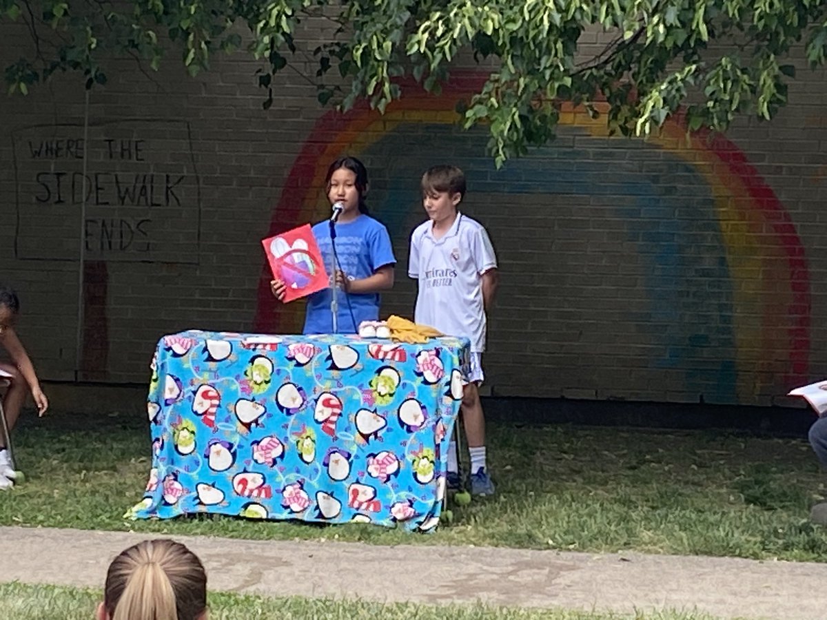 MADISONCUSD200's tweet image. The annual 3rd Grade Poetry Theater was a huge hit on a beautiful day! Great job showing off those public speaking skills, kids! #yourcommunityschools #madisonstrong