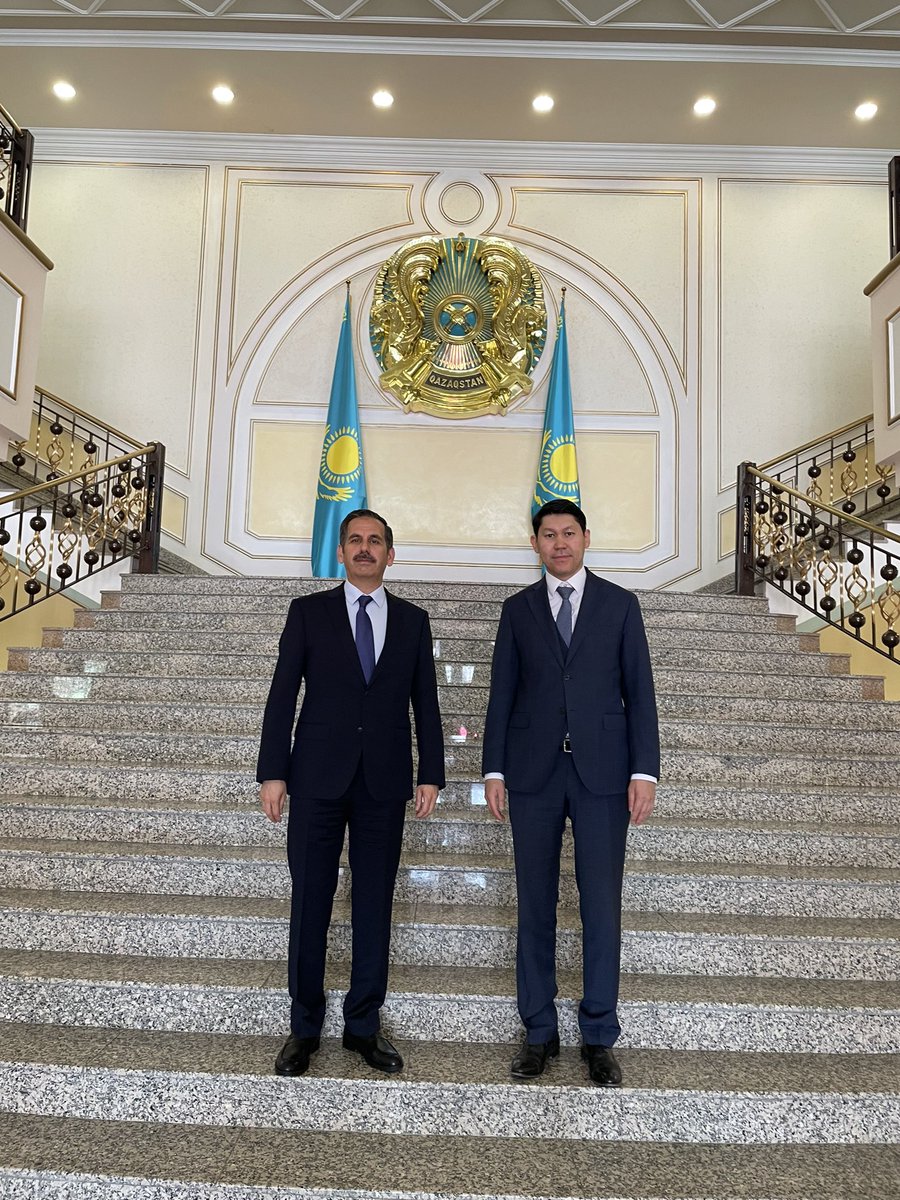 Pleased to meet today  with HE Didar Temenov Director Of Mulrltilateral Cooperation at MFA #Kazakhstan ,, we discussed  several bilateral and multilateral issues and cooperation in international forums.#Jordan @ForeignMinistry  @MFA_KZ