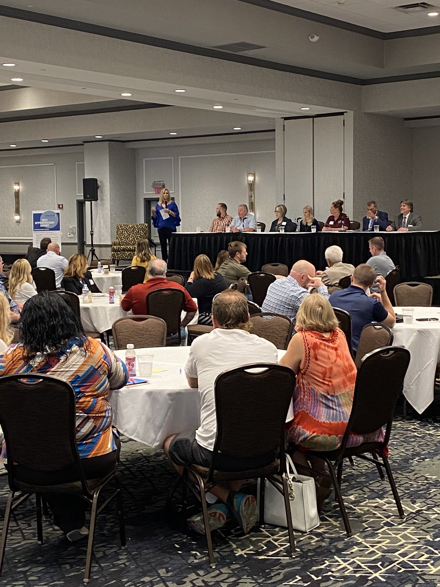 SwestTraining's tweet image. Great turn out at the Southwest Corner Apprenticeship Summit! Featured Speaker, Dan Kuba, Deputy Secretary for Workforce Development #apprenticeship #paworkforce #southwestcornerwdb #preapprenticeship