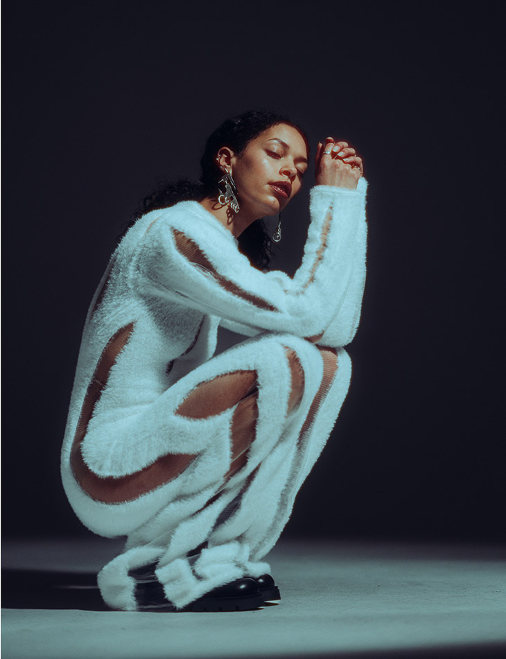 designscene's tweet photo. Photographer #JoshSnaps captured our #DSCENE STYLE STORIES featuring model #AlexandraBeaton: https://t.co/vxBIWWcEMM https://t.co/Nwamx8VZ3i