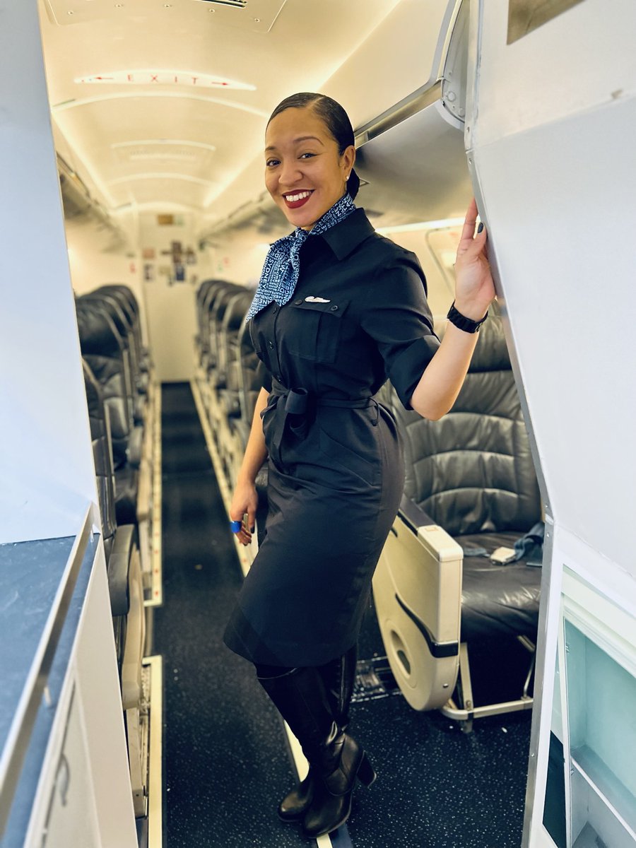 M E G H A N . O tweet media