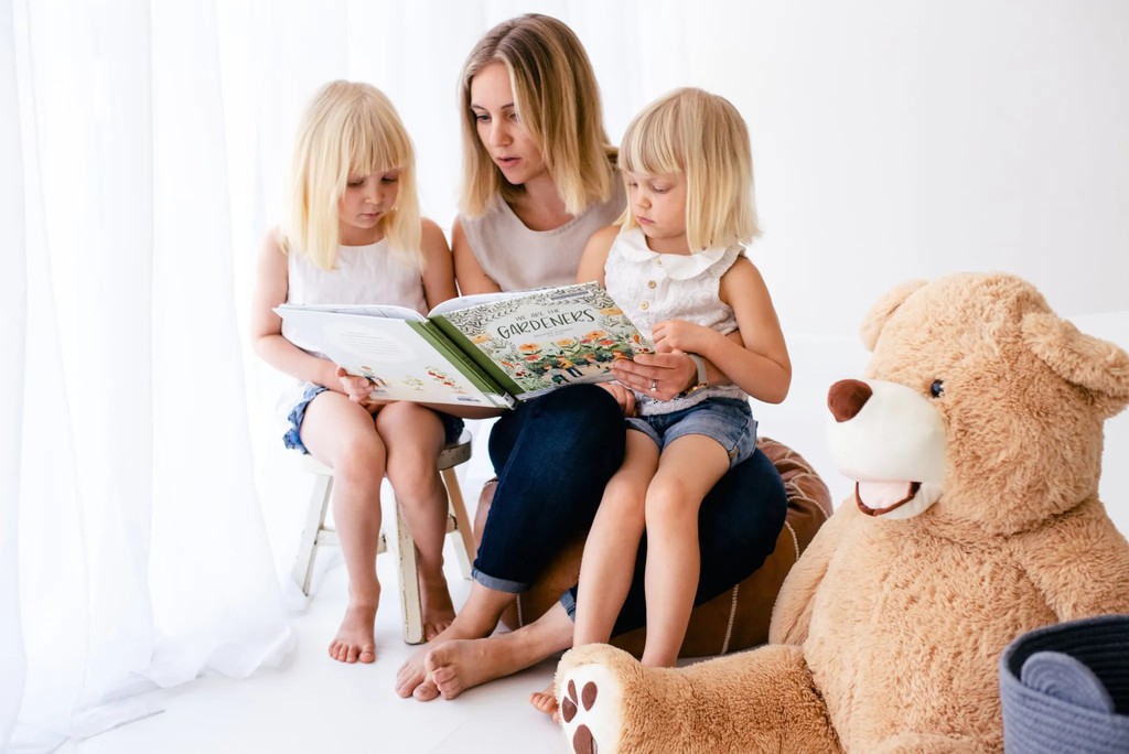 atlsjkdm's tweet photo. A literature-based learning approach to education considers the child's interests and learning style to create a tailored and engaging learning experience.
Read more 👉 https://t.co/RcRKfHIwFo
#Ihsnet #LiteratureBasedLearning #Homeschool https://t.co/YqGYI6U9bR