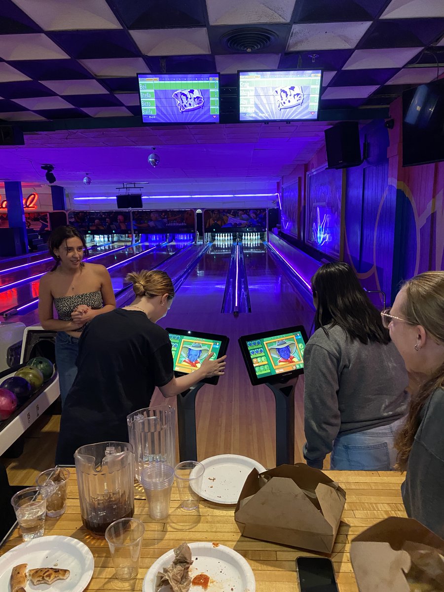 Semester in Detroit tweet media