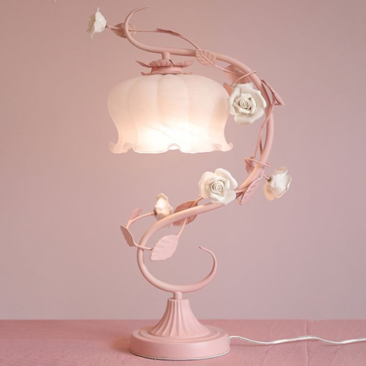 SoftnessDaily's tweet photo. flower lamp 🎀 https://t.co/MsnDPPQAdu