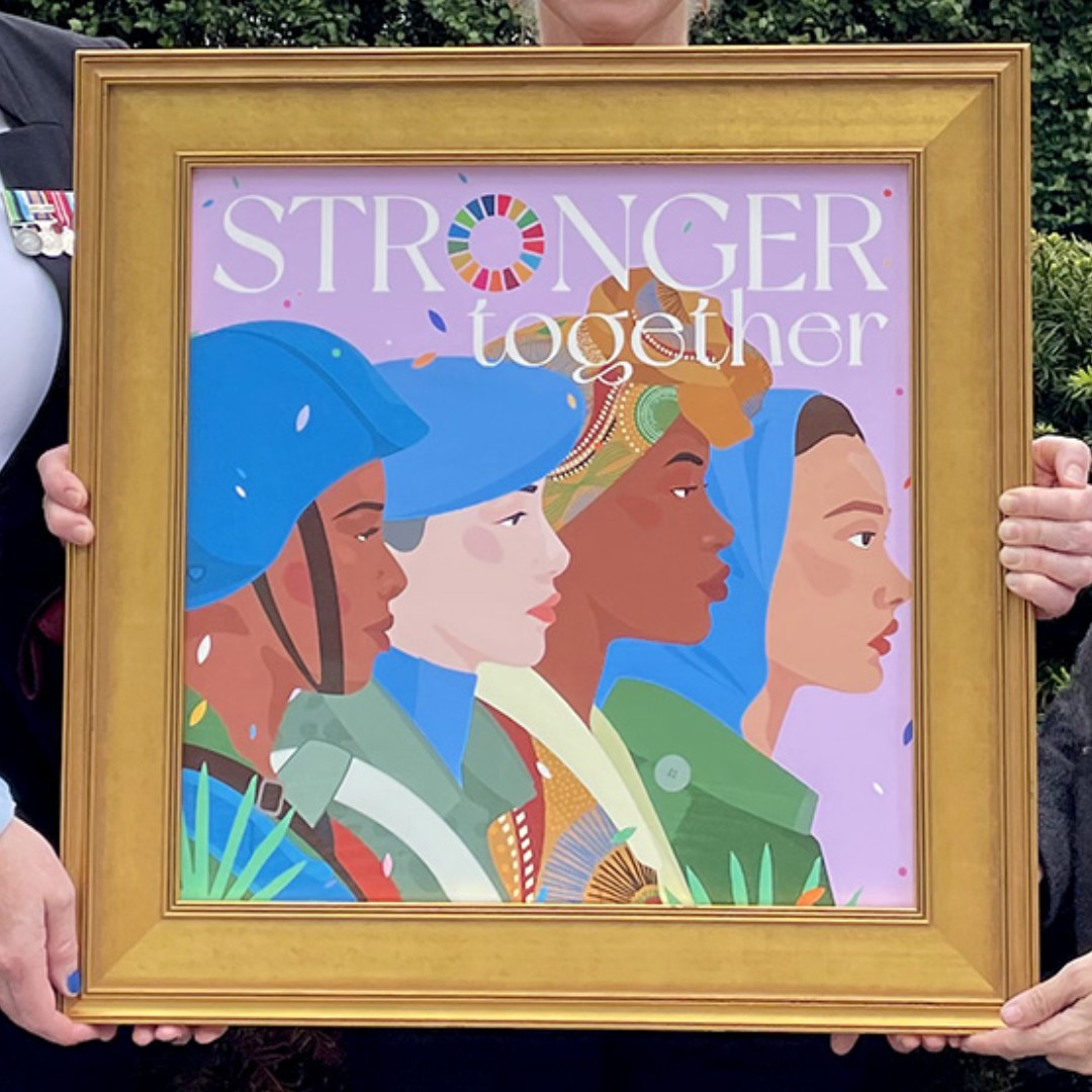 Today is the day! The sale is now live until 6pm ET for our 1:1 on display at the <a href="/UN/">United Nations</a>. Proceeds will support Women In Peacekeeping 🕊️ Now live on <a href="/rarible/">Rarible</a> <a href="/UNPeacekeeping/">UN Peacekeeping</a> <a href="/TIMEPieces/">TIMEPieces</a> <a href="/ElsieFund/">ElsieFund</a>  #PeaceBeginsWithMe

➡️ ow.ly/wxpQ50OAMlB