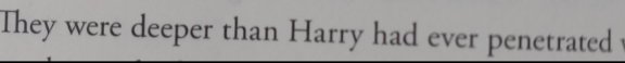 hununya's tweet photo. just Harry Potter being silly https://t.co/NcCZrTTGd3