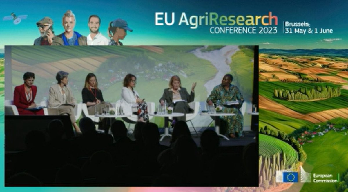 SoilsAdvocate's tweet photo. My response to the panel question at the @EUAgri #AgriResearch Conference: Research and innovation CAN meet the ambitions of feeding the world and saving the planet, but only if #SoilHealth, #SoilSecurity and #SoilSustainability are given more attention and higher priority. https://t.co/b3IPwhraKm