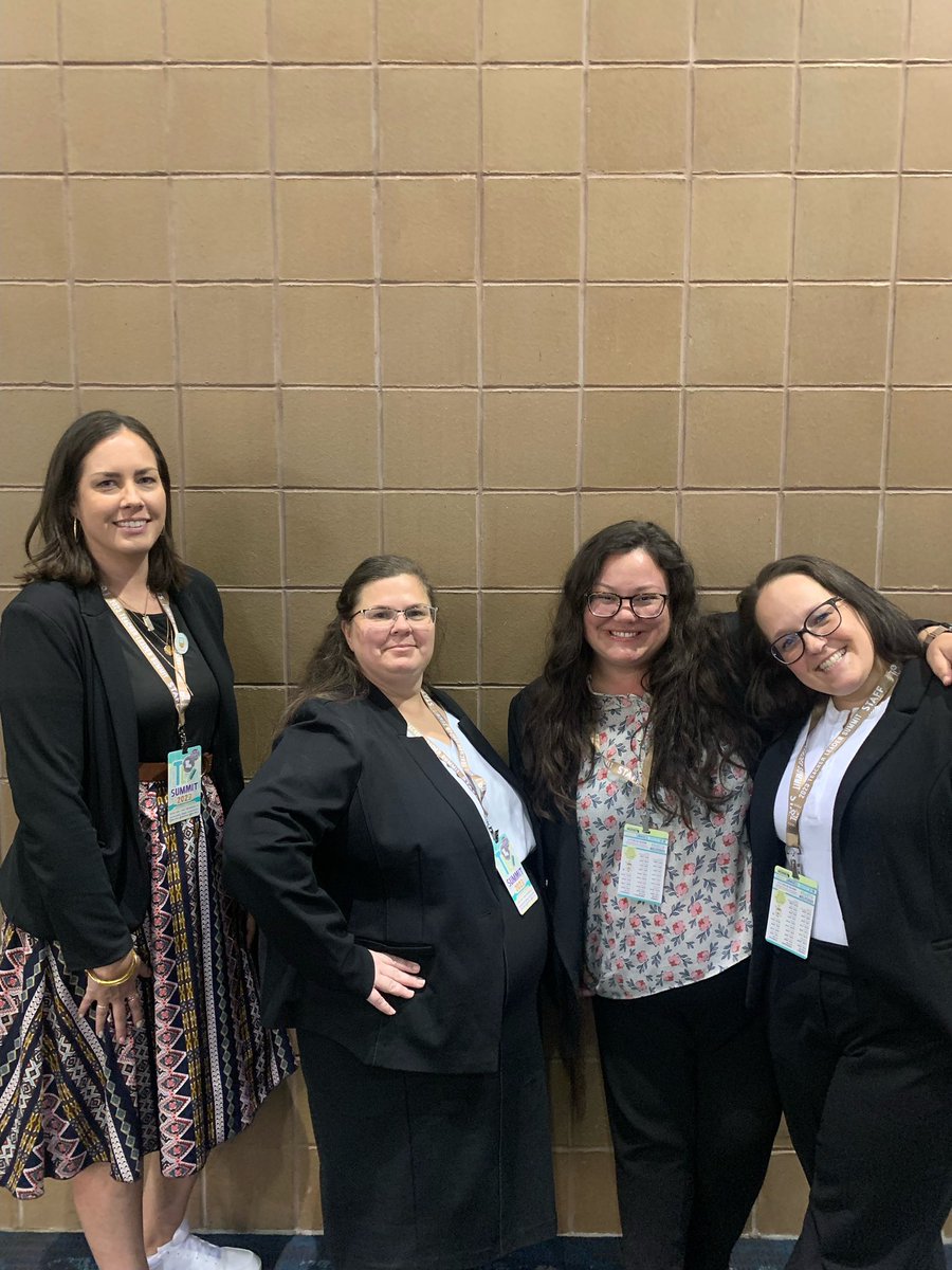 EmLeBlancCooper's tweet photo. How amazing is my team?! Making it happen for 6000 teachers @La_Believes TL Summit. #lateacherleaders https://t.co/hRIFS6Cif2