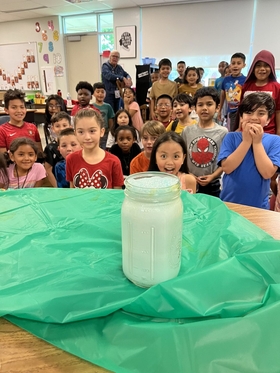 2ndGradeChronicles tweet media