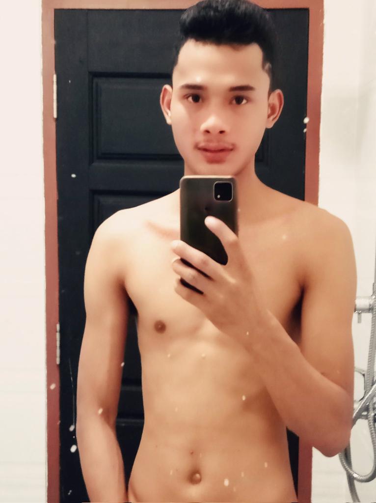 Spa Chit Min Thu tweet media